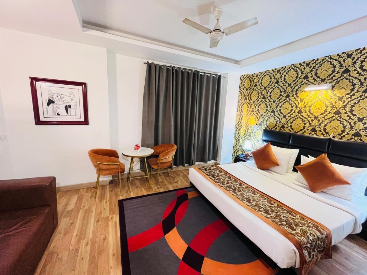 Hotel At Residency Kaushambi Couple Friendly Ghaziabad Exterior photo